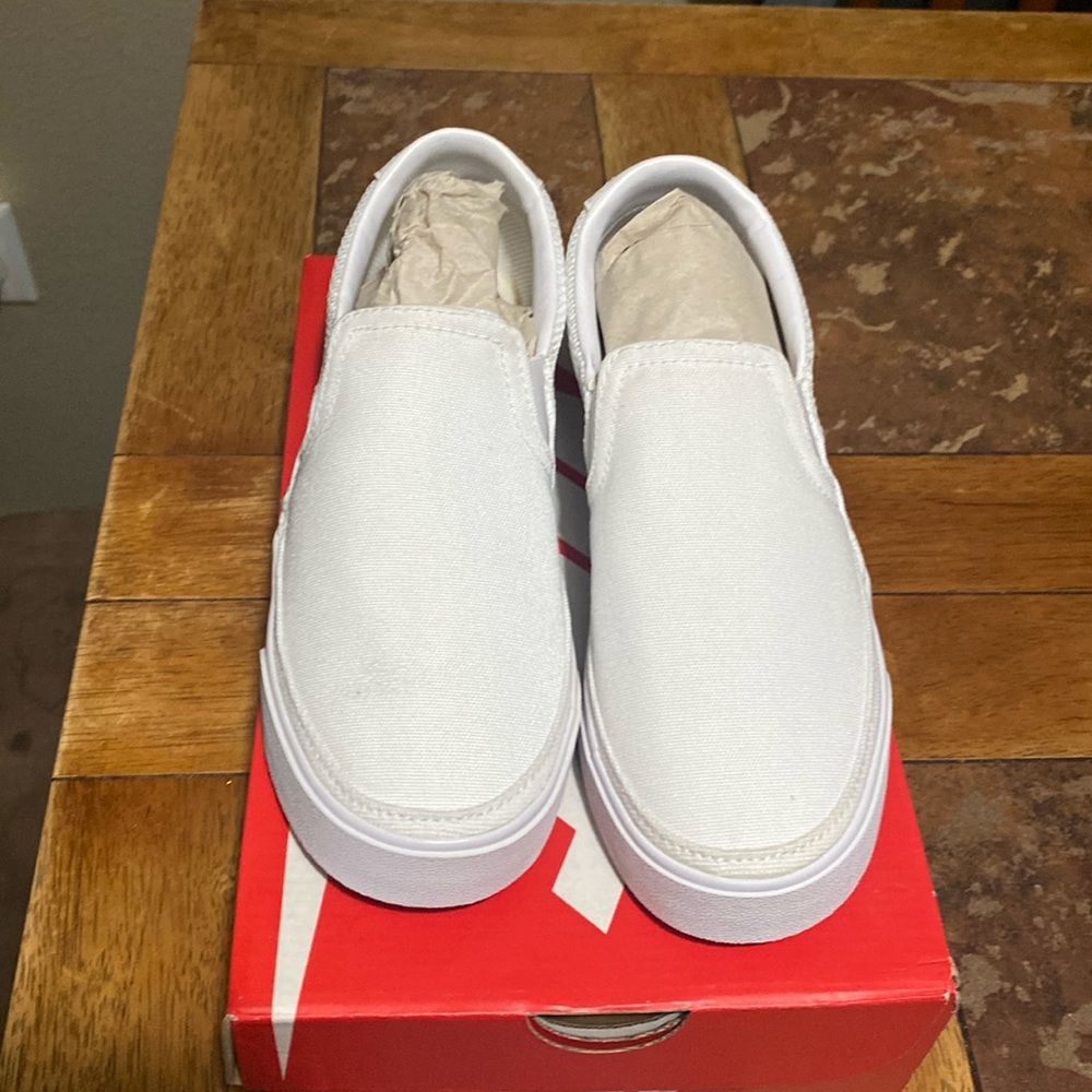 Nike Court Legacy Slip-On Women's Size 7 Casual Shoes New White/Black CW6540-100